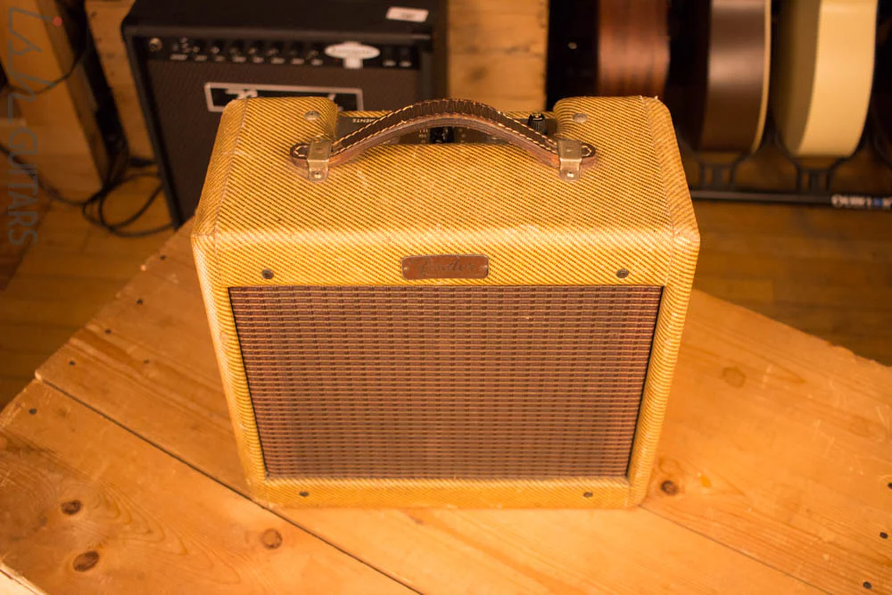 1957 Fender Champ Tweed Guitar Amp - Image 2