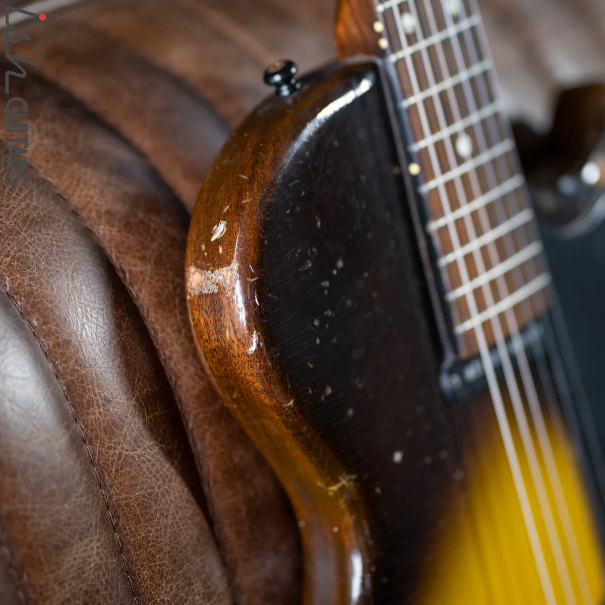 1959 Gibson Melody Maker 3/4 Scale Burst - Image 8
