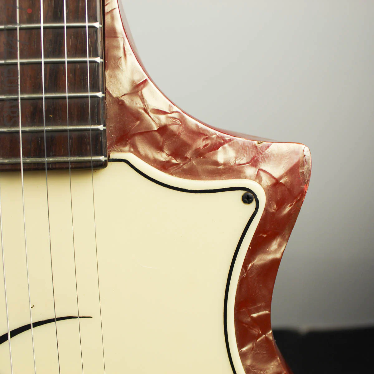 1959 Supro Belmont w/ OHSC - Image 6