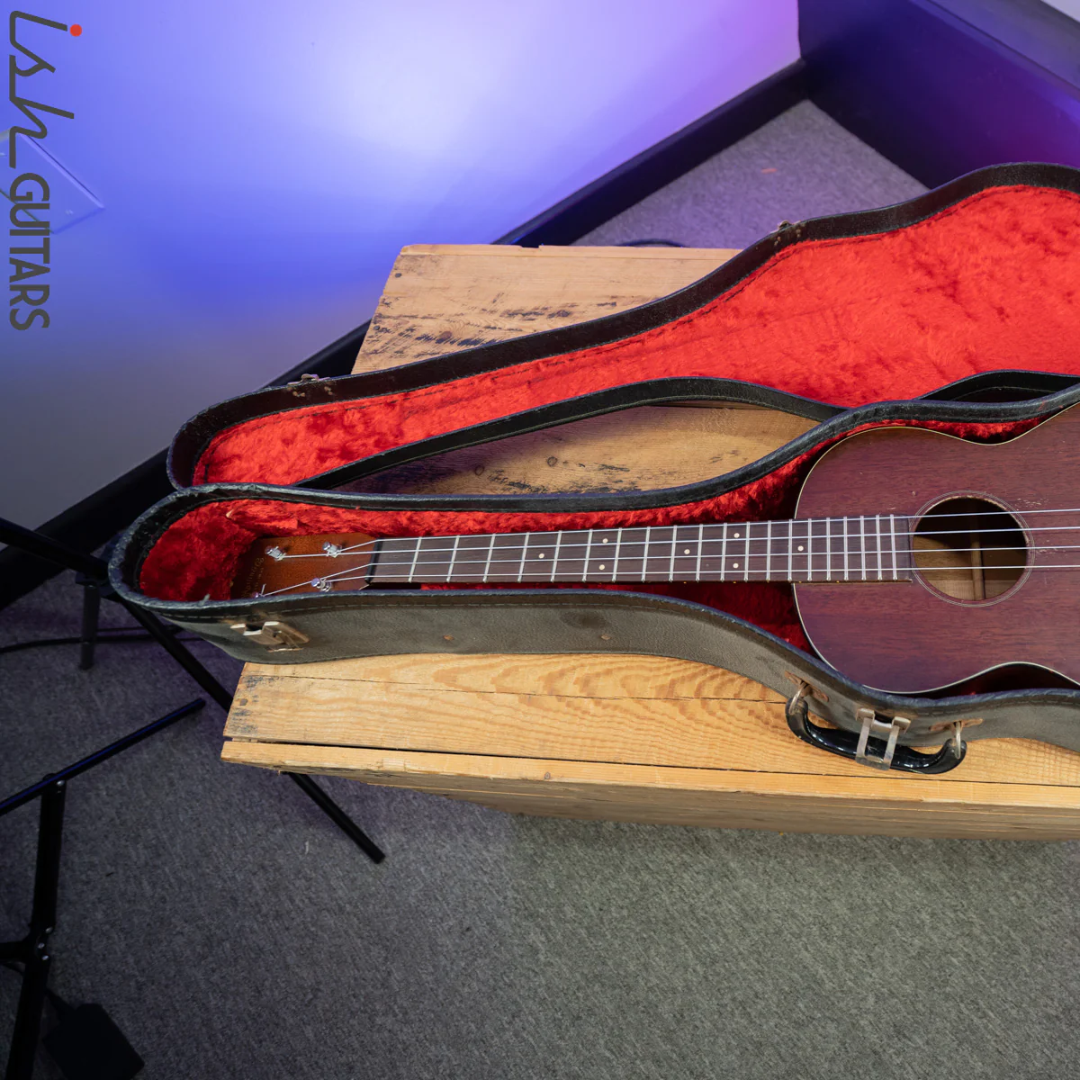 1960s Martin Baritone Ukulele with Planetary Tuners - Image 17