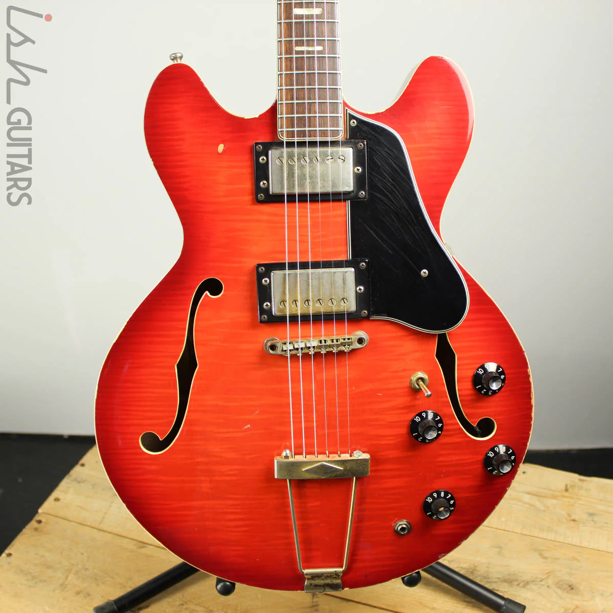 Early 1970s Aria 5502 Hollowbody - Image 2