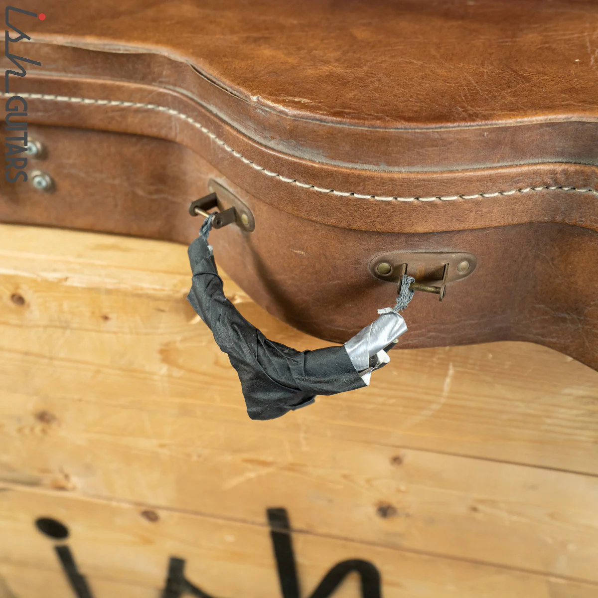 1980s Gibson Howards Roberts Fusion Case - Image 4