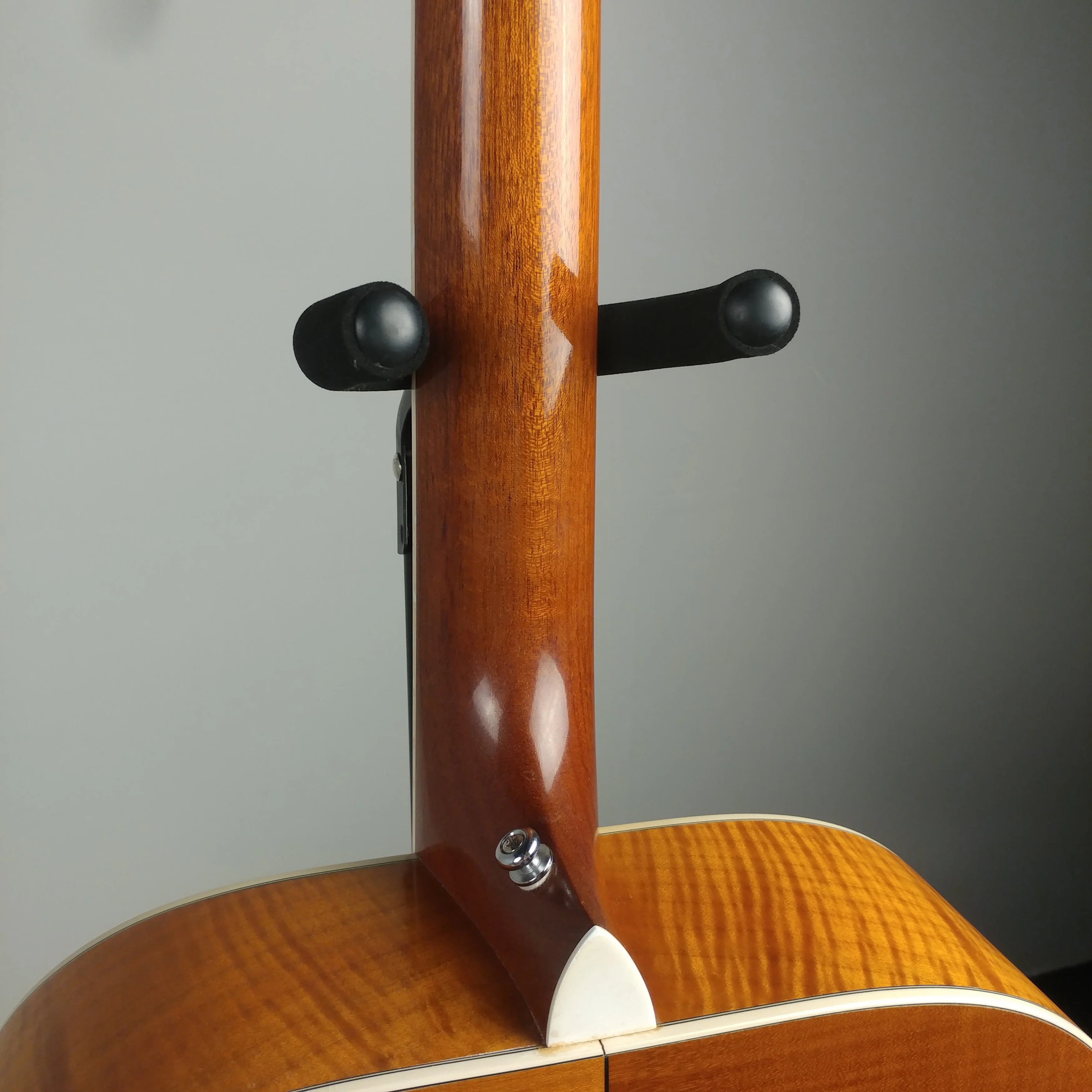 1993 Taylor 610 Natural With L.R. Baggs iBeam - Image 17