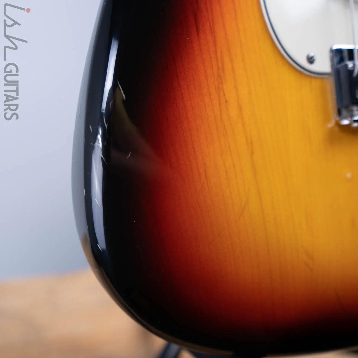 1996 Fender Robert Cray Signature Stratocaster Three Tone Sunburst - Image 14