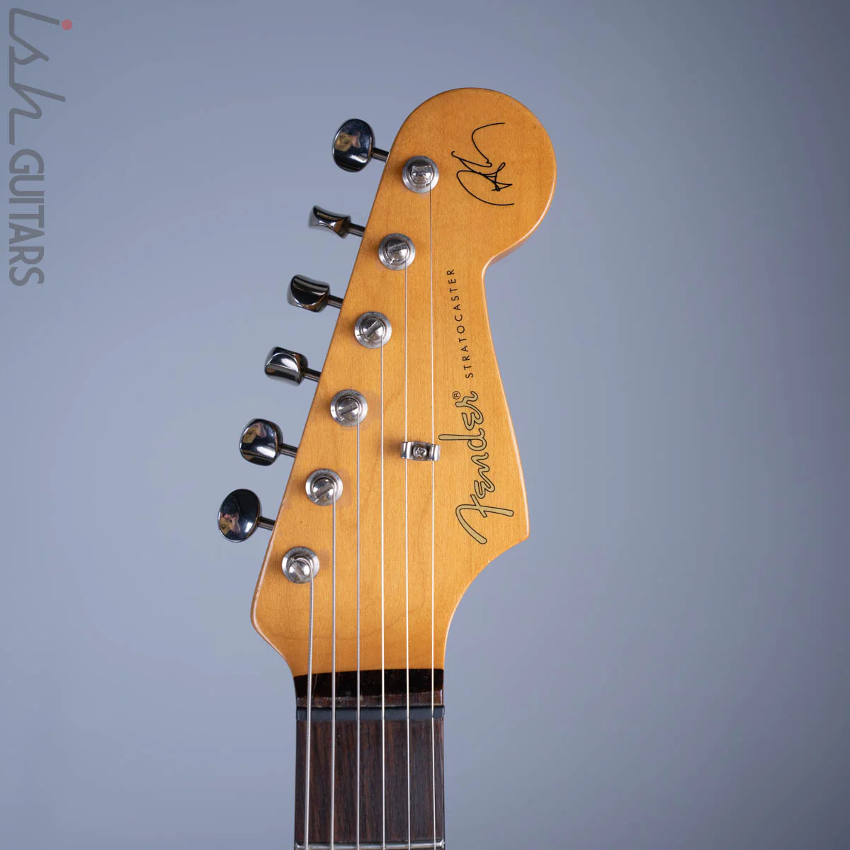 1996 Fender Robert Cray Signature Stratocaster Three Tone Sunburst - Image 5