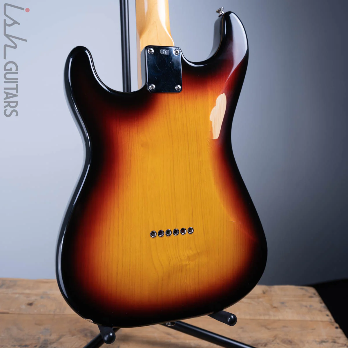 1996 Fender Robert Cray Signature Stratocaster Three Tone Sunburst - Image 7