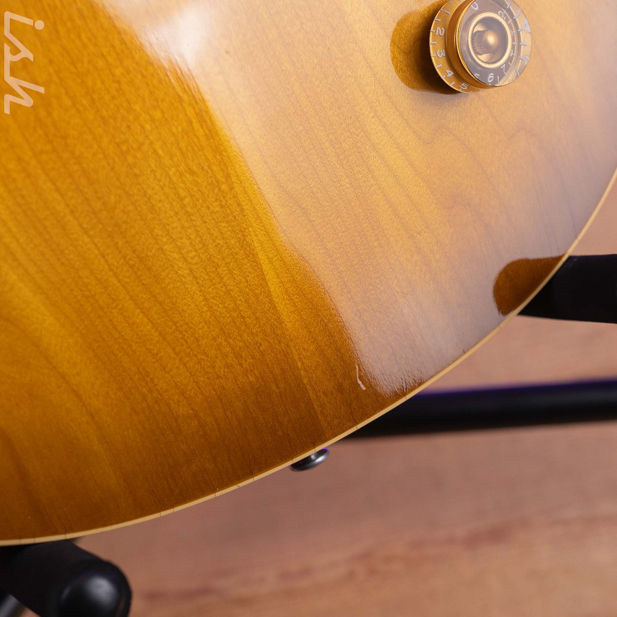 1999 Gibson Les Paul Standard Honey Burst - Image 8