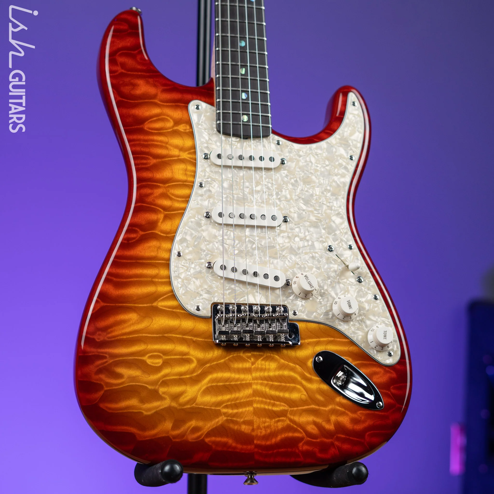 2004 Fender Custom Shop 1962 Stratocaster NOS AAA Quilt Aged Cherry Sunburst