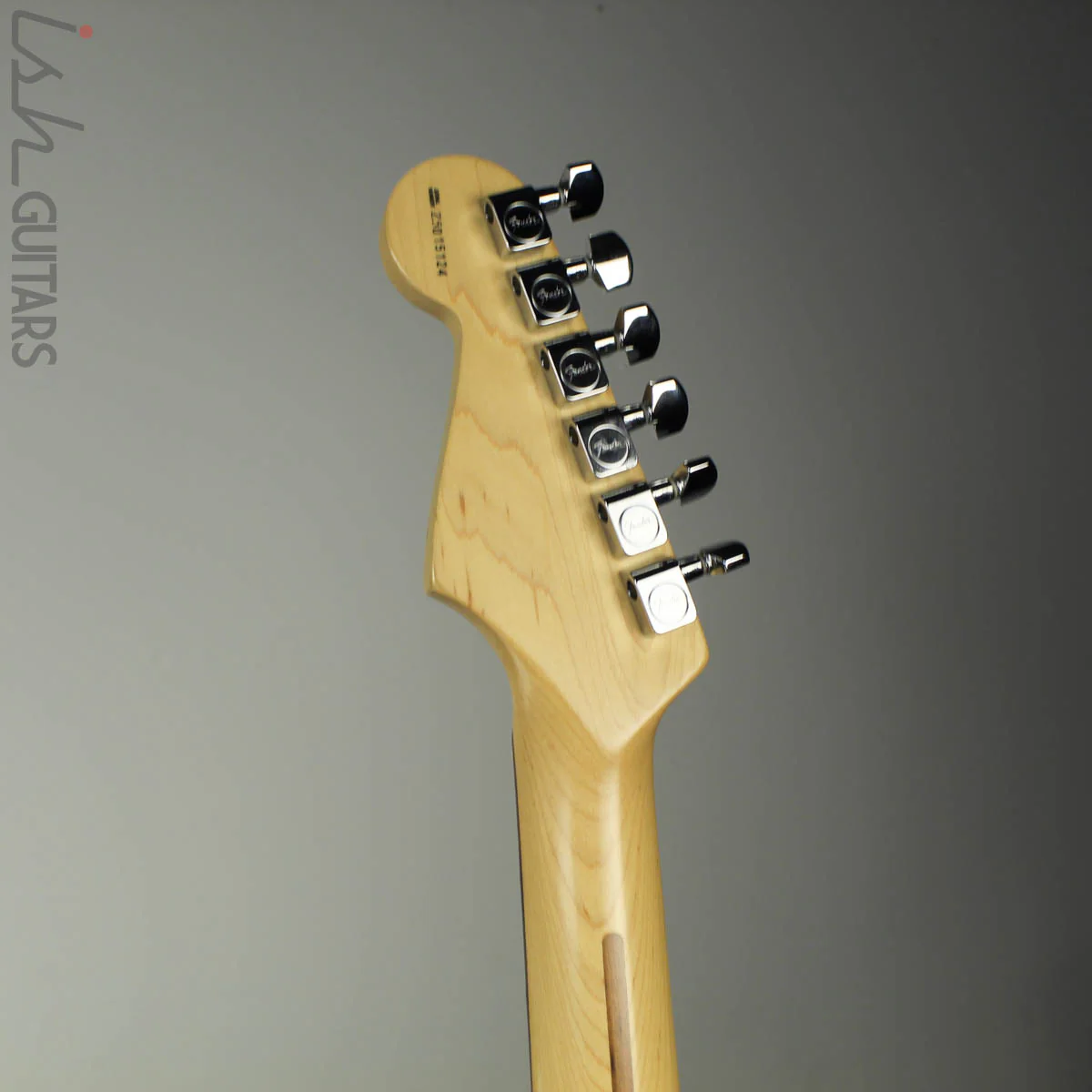 2005 Fender American Standard Stratocaster Candy Apple Red - Image 9