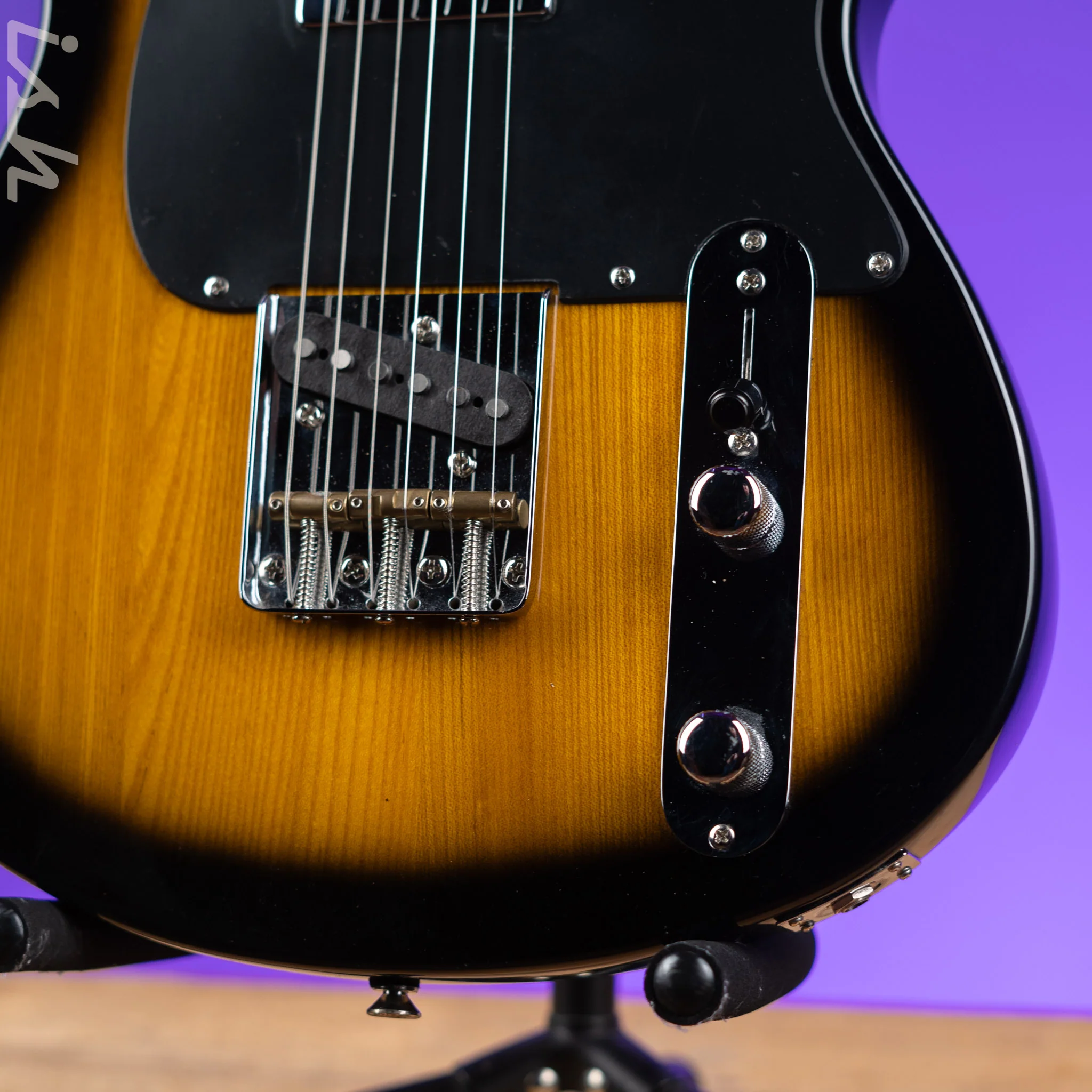 2010s Peavey Generation EXP Vintage Burst - Image 4