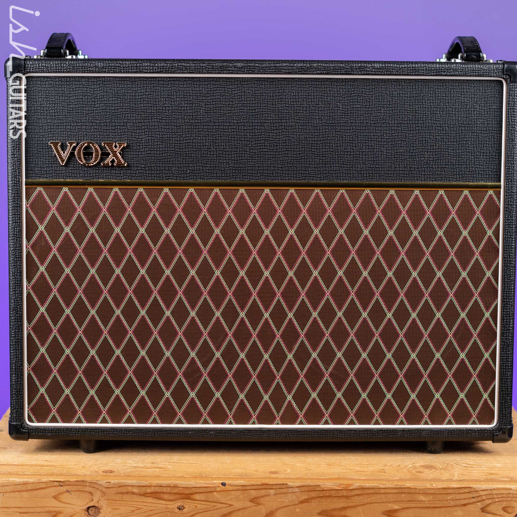 2010's Vox 212c 2x12 Greenback Speaker Cabinet Open-Back 8-Ohms