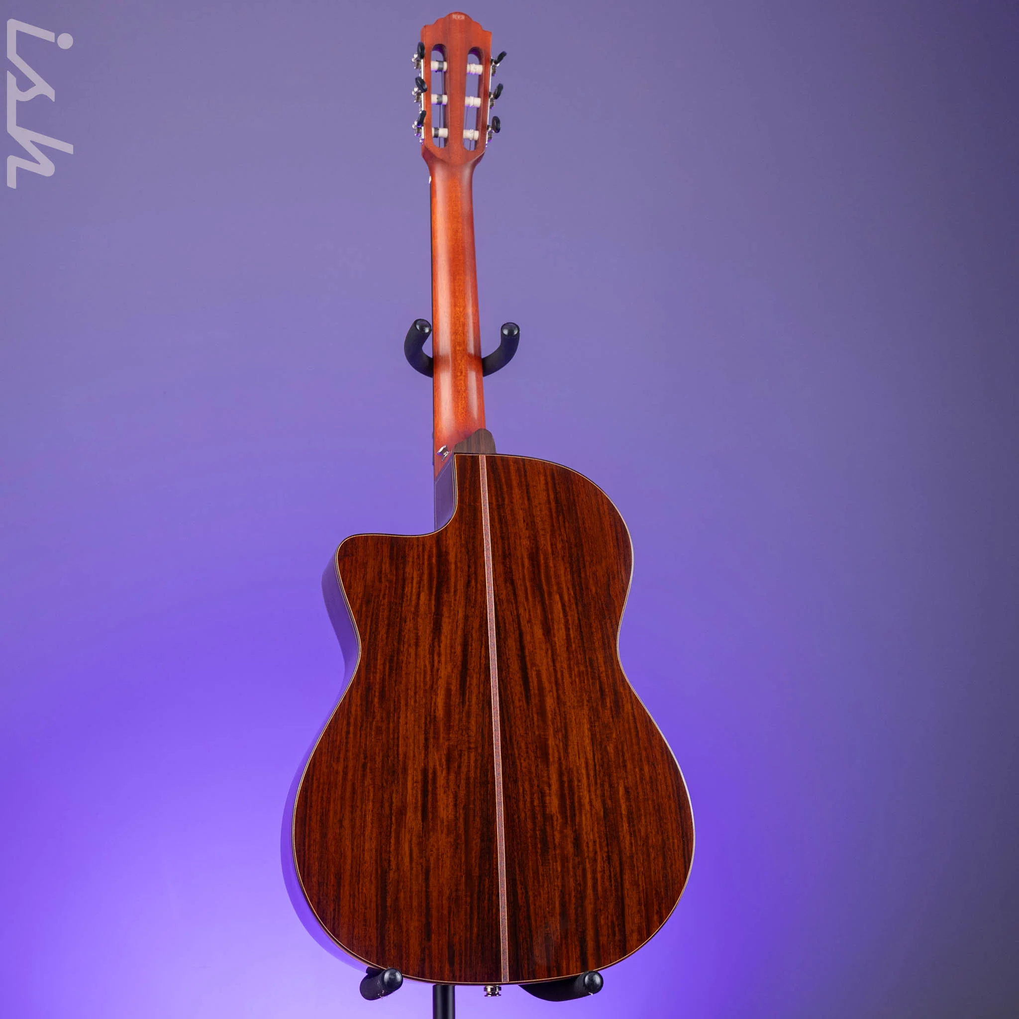 2011 Guild GN-5NAT - Image 10