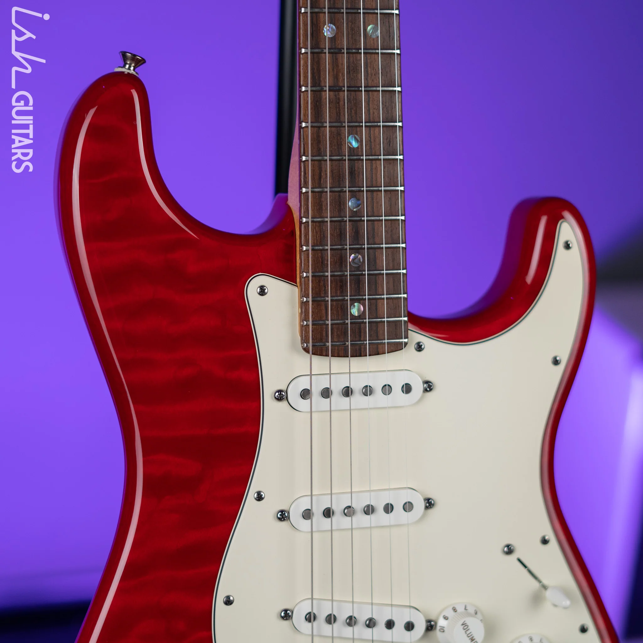 2012 Fender Custom Shop DLX Stratocaster Candy Red Quilt - Image 3