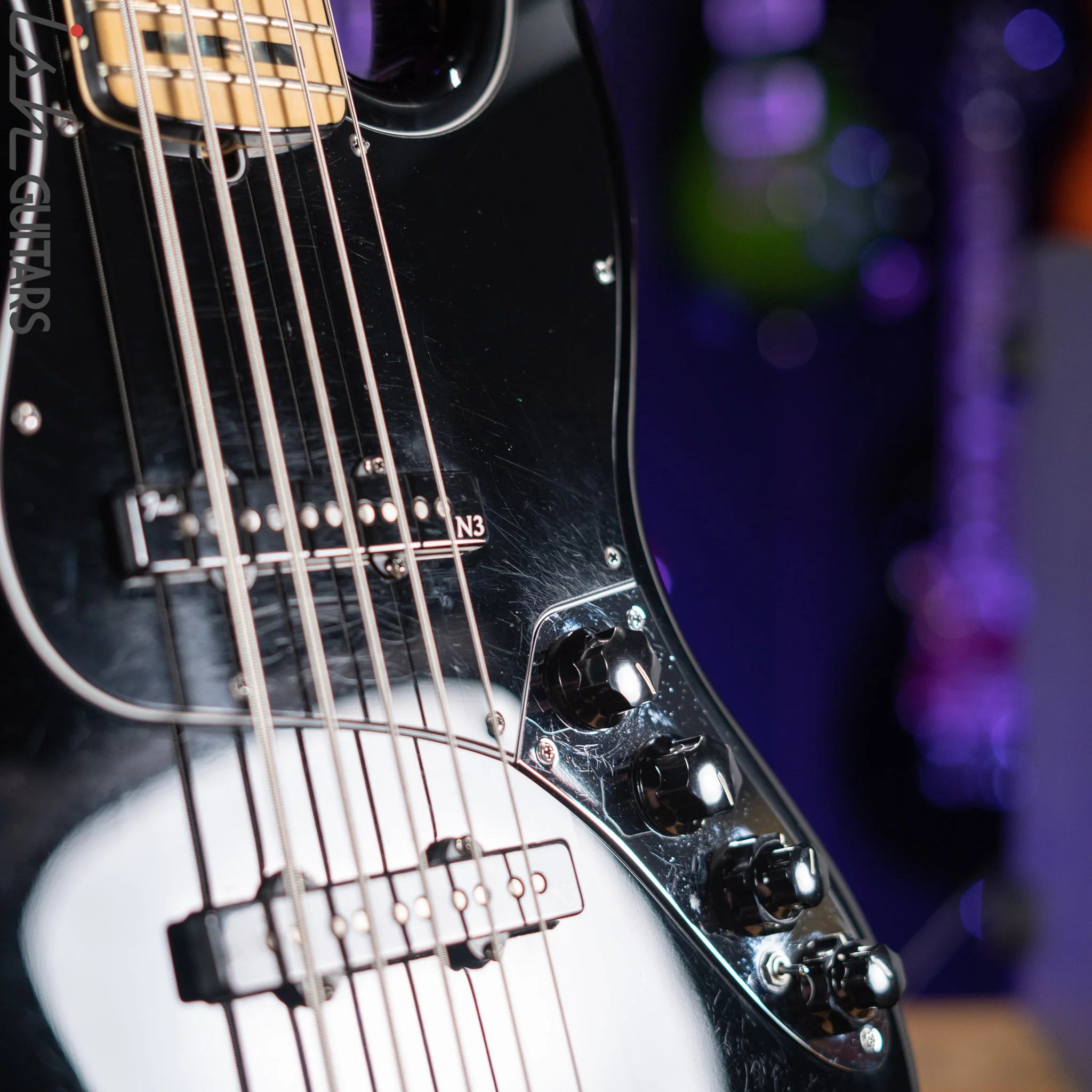 2015 Fender American Deluxe Jazz Bass Black - Image 8
