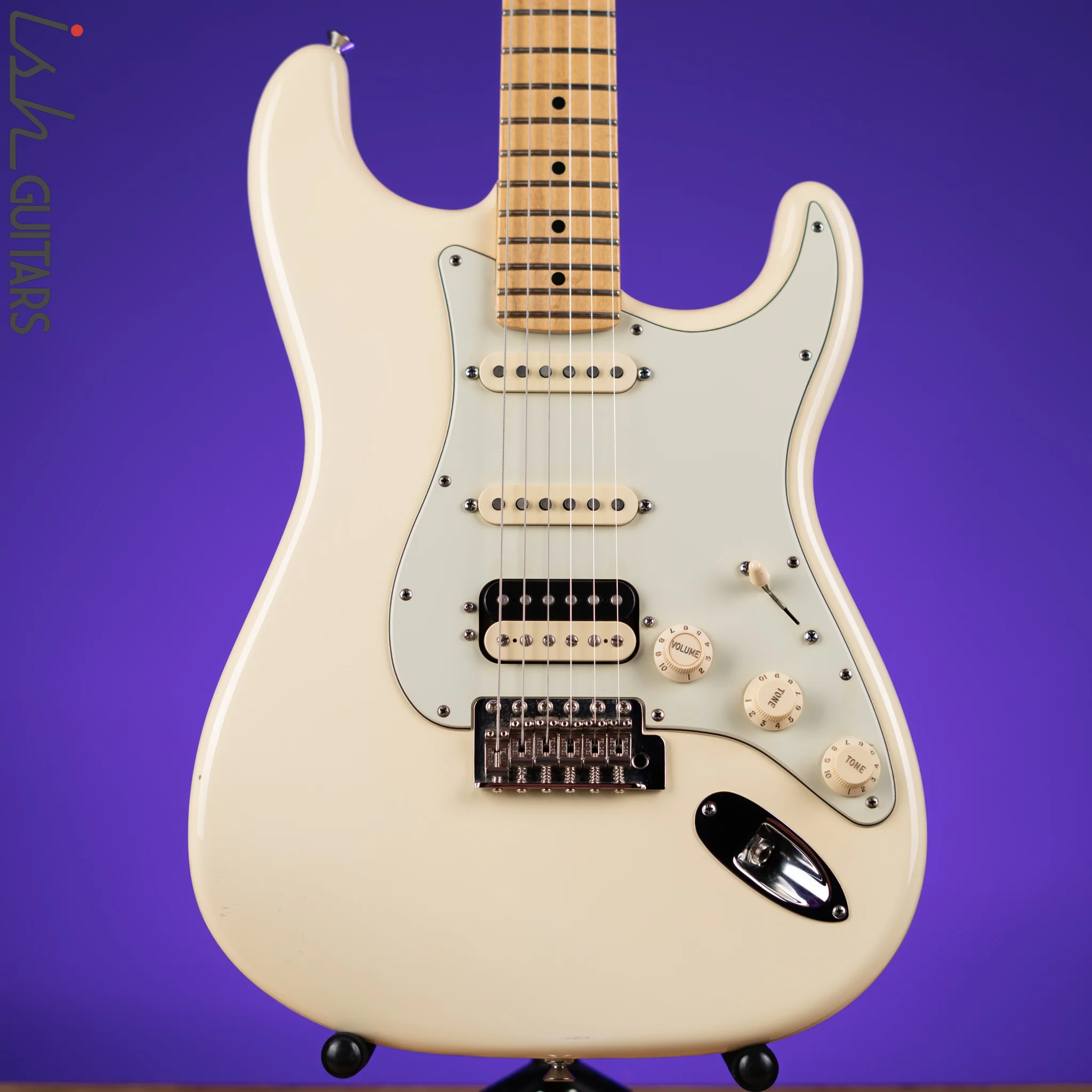 2015 Fender American Professional Stratocaster Shawbucker Olympic White