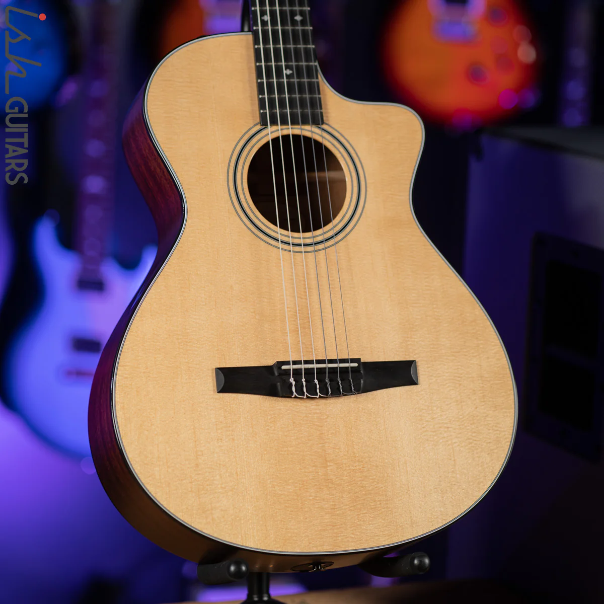 2016 Taylor 312CE-N Nylon String Acoustic-Electric Guitar