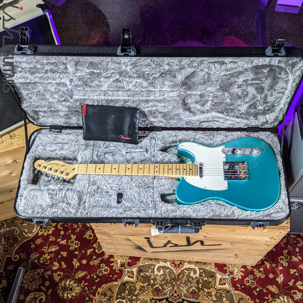2017 Fender American Professional Telecaster Mystic Seafoam - Image 11