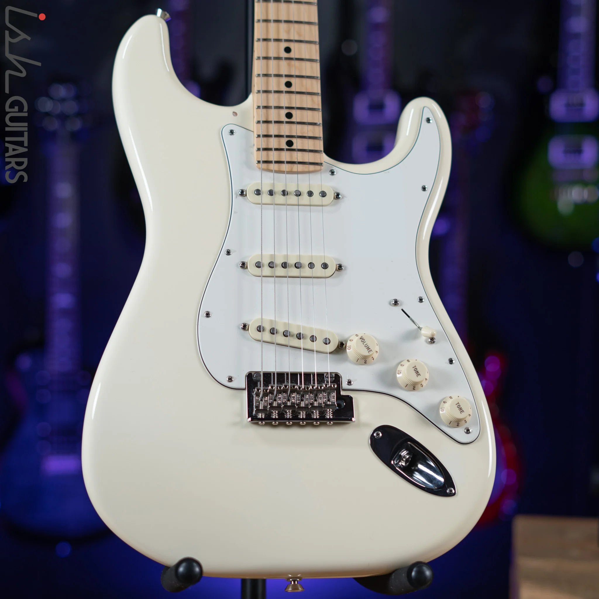 2017 Fender American Standard Stratocaster Olympic White