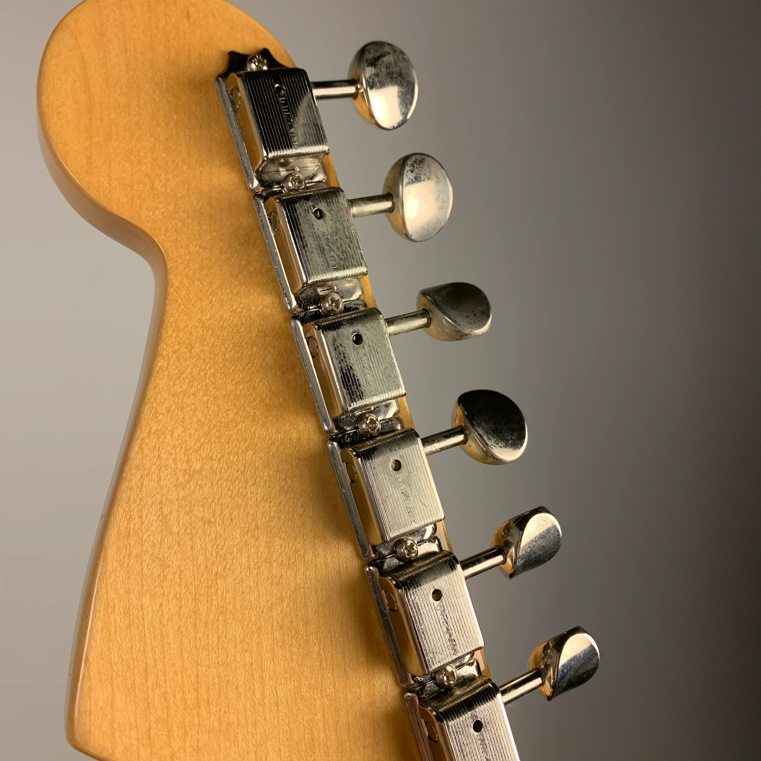 2018 Fender American Original ‘50s Stratocaster Gold Aztec Gold - Image 14