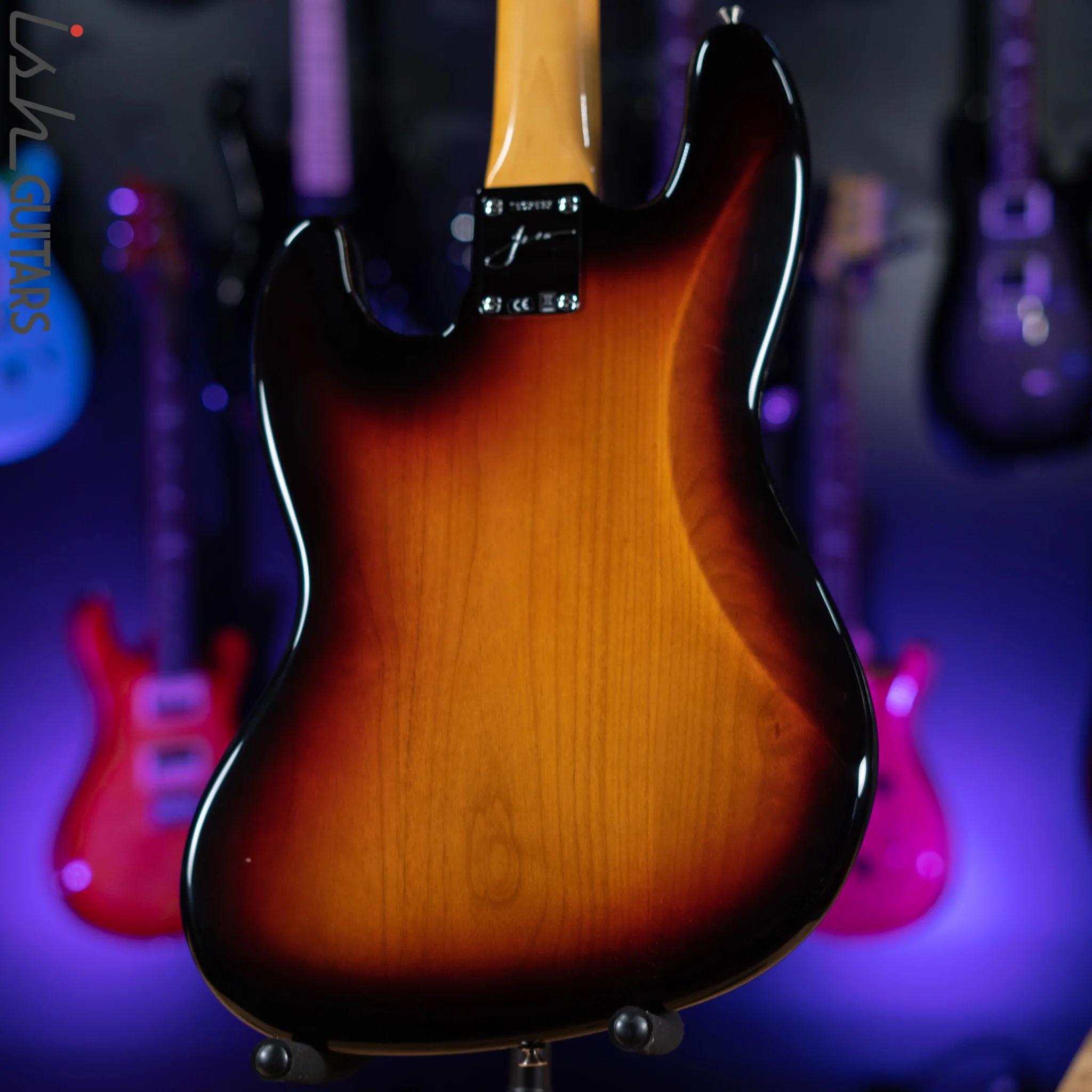 2018 Fender Tribute Series Jaco Pastorius 3-Color Sunburst - Image 8