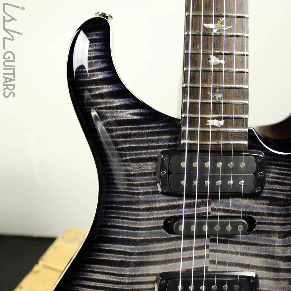 2019 PRS Modern Eagle V Private Stock Limited Frostbite Glow Smoked Purple Burst - Image 4