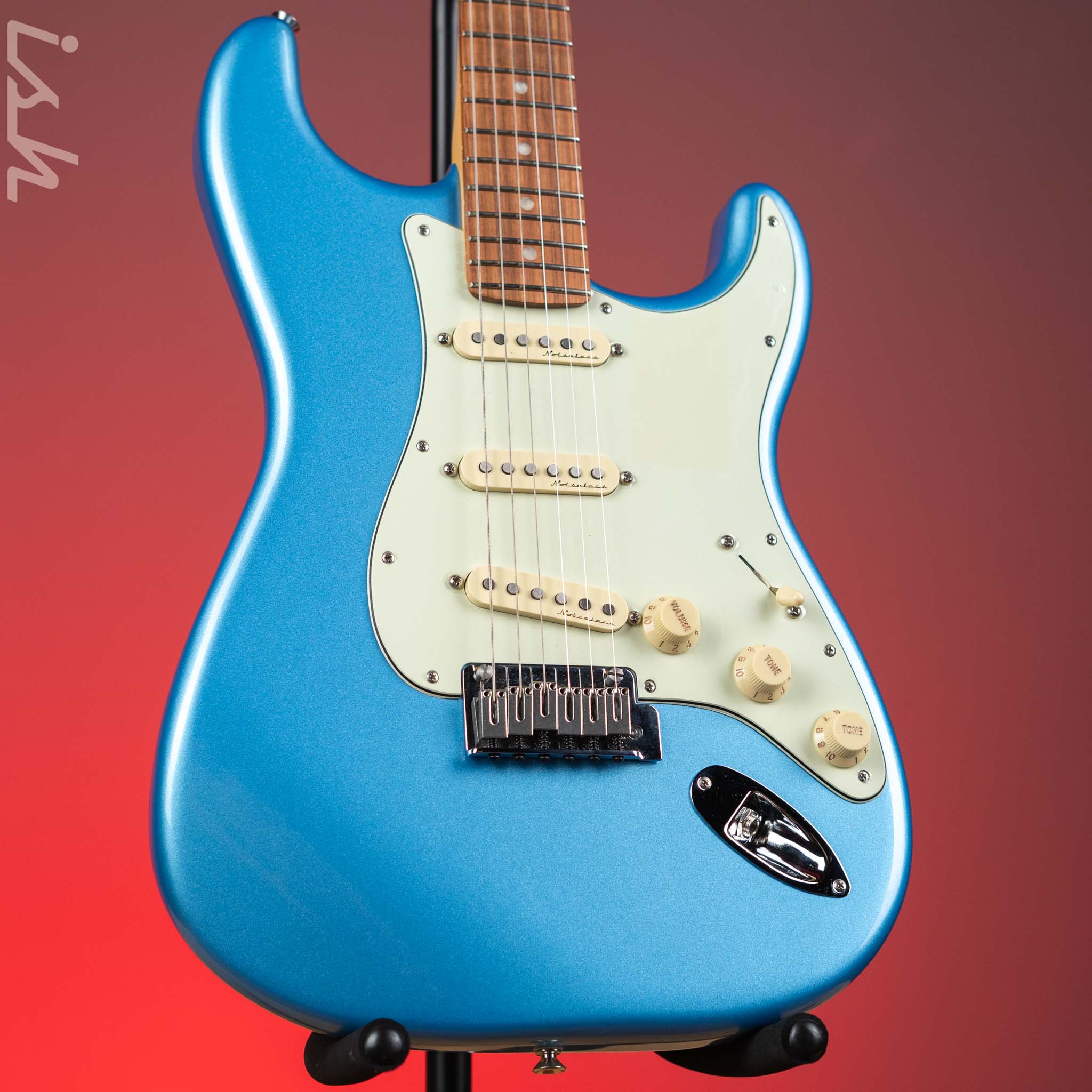 2021 Fender Player Plus Stratocaster Opal Spark Pau Ferro