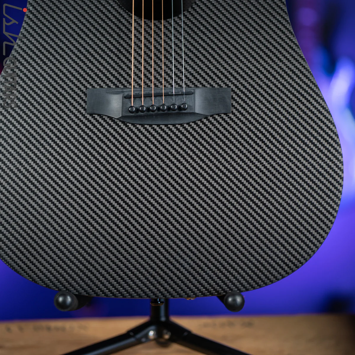 Klōs Full Carbon Full Size Acoustic Guitar - Image 4
