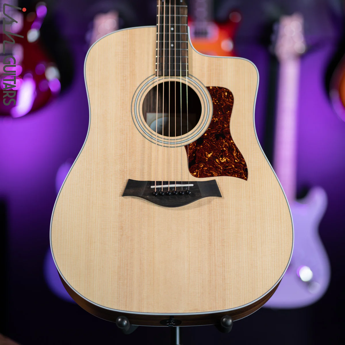 Taylor 210ce Rosewood/Spruce