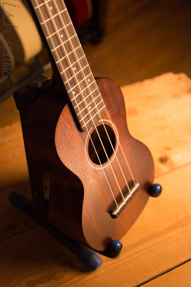 Gretsch G9100 Soprano Ukulele w/ bag - Image 4