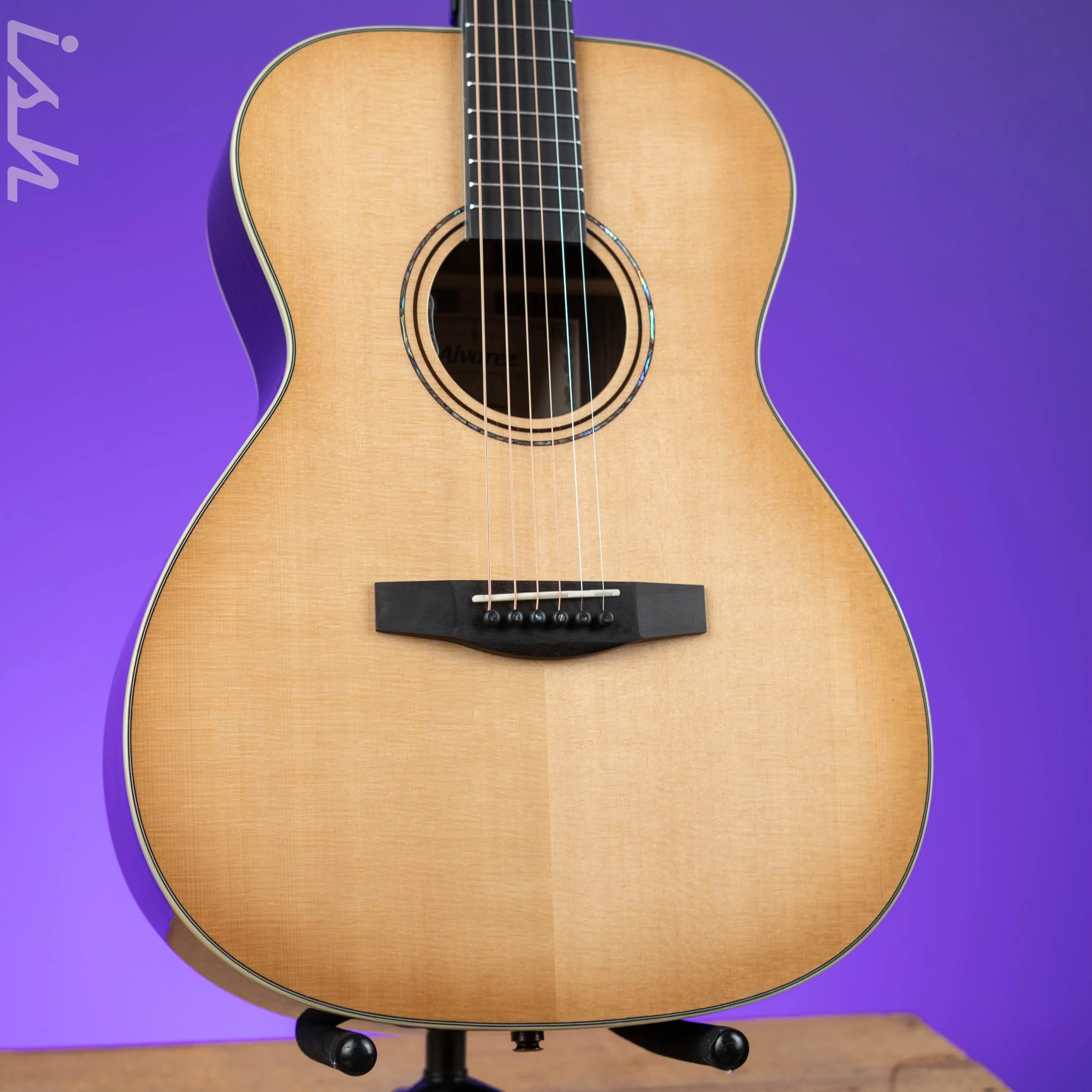 Alvarez LF70e Laureate 70 Folk/OM Acoustic-Electric Guitar - Daybreak