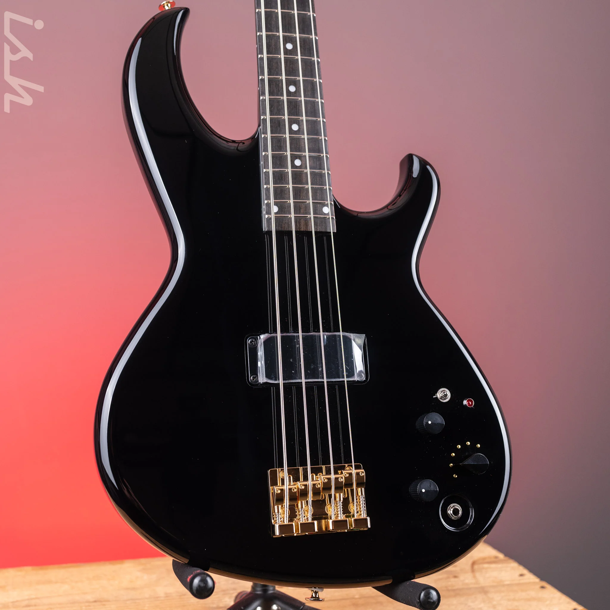 Aria Pro II SB-1000 4-String Bass Solid Black