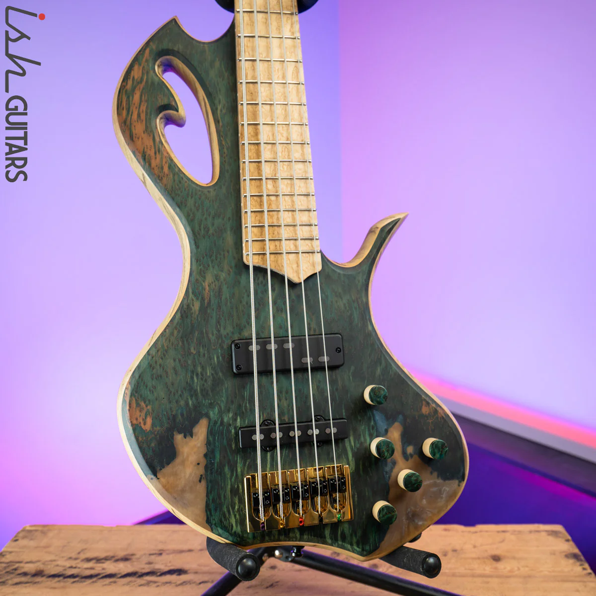 Divinity Oracle by Benavente Singlecut 5 String Bass Guitar
