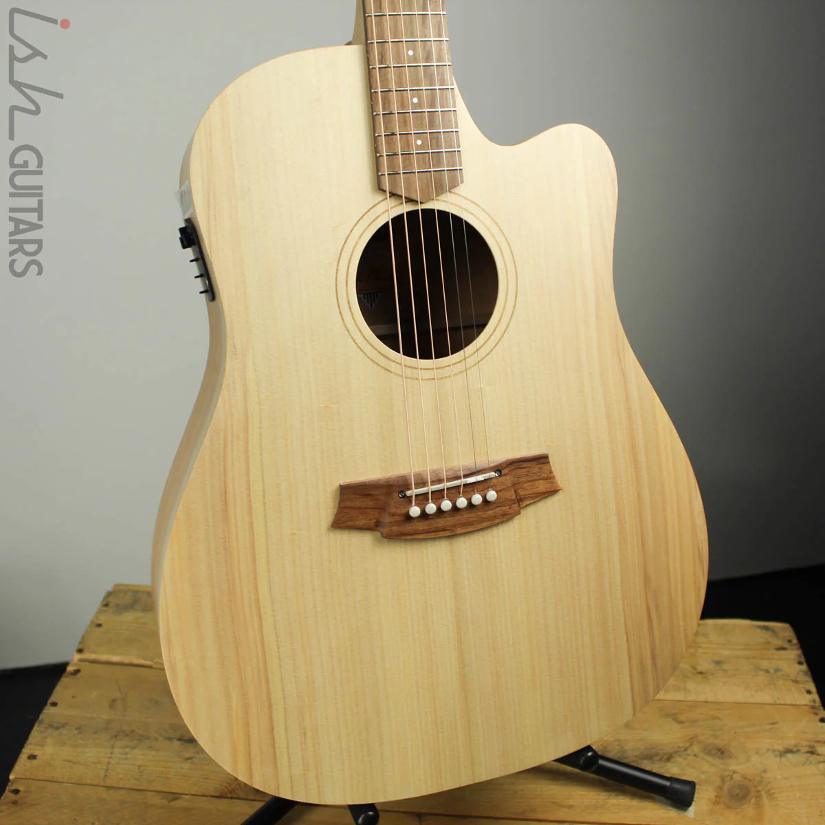 Cole Clark Fat Lady FL1EC-BM Bunya/Maple