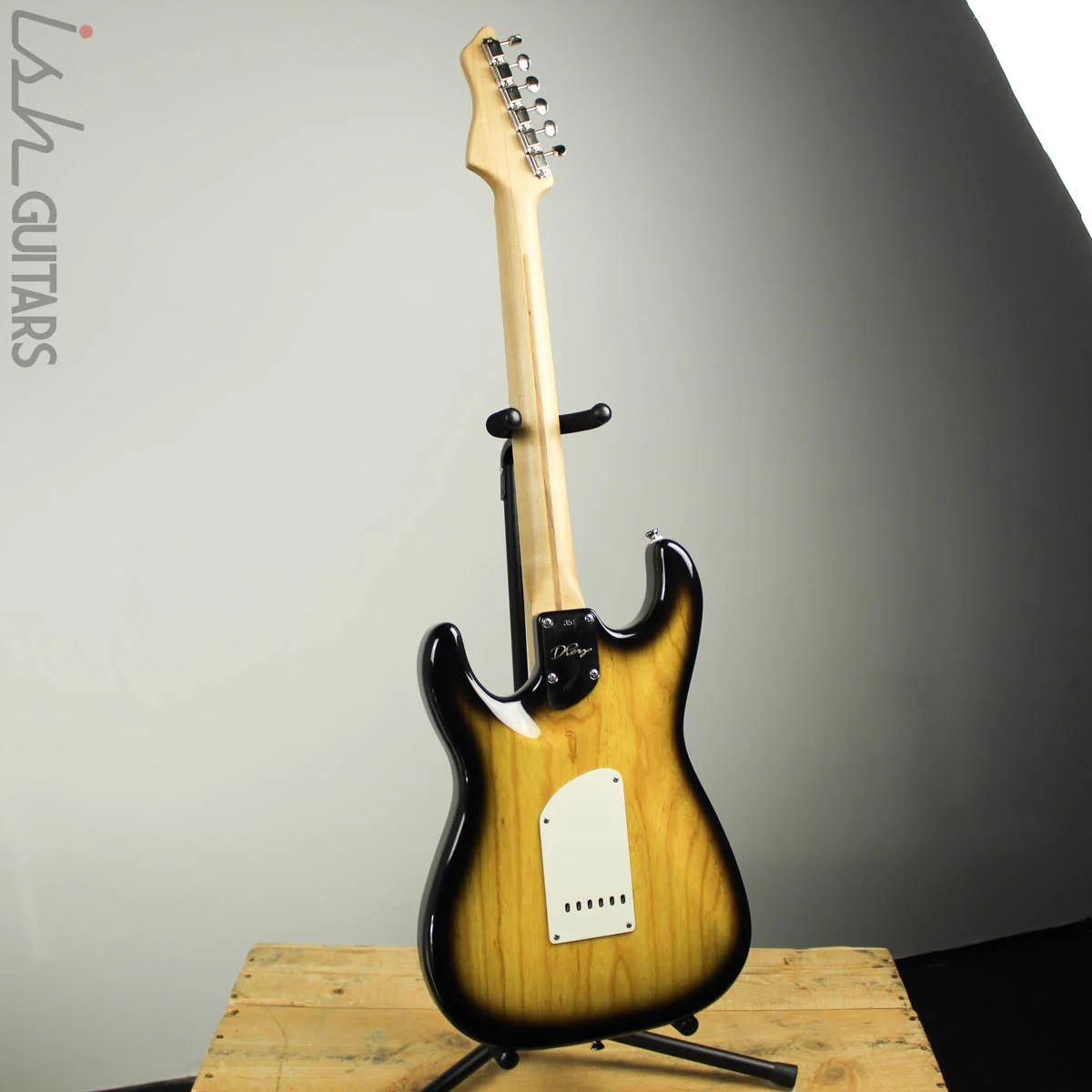 2014 D’Pergo Vintage Limited Strat Tobacco Sunburst - Image 8