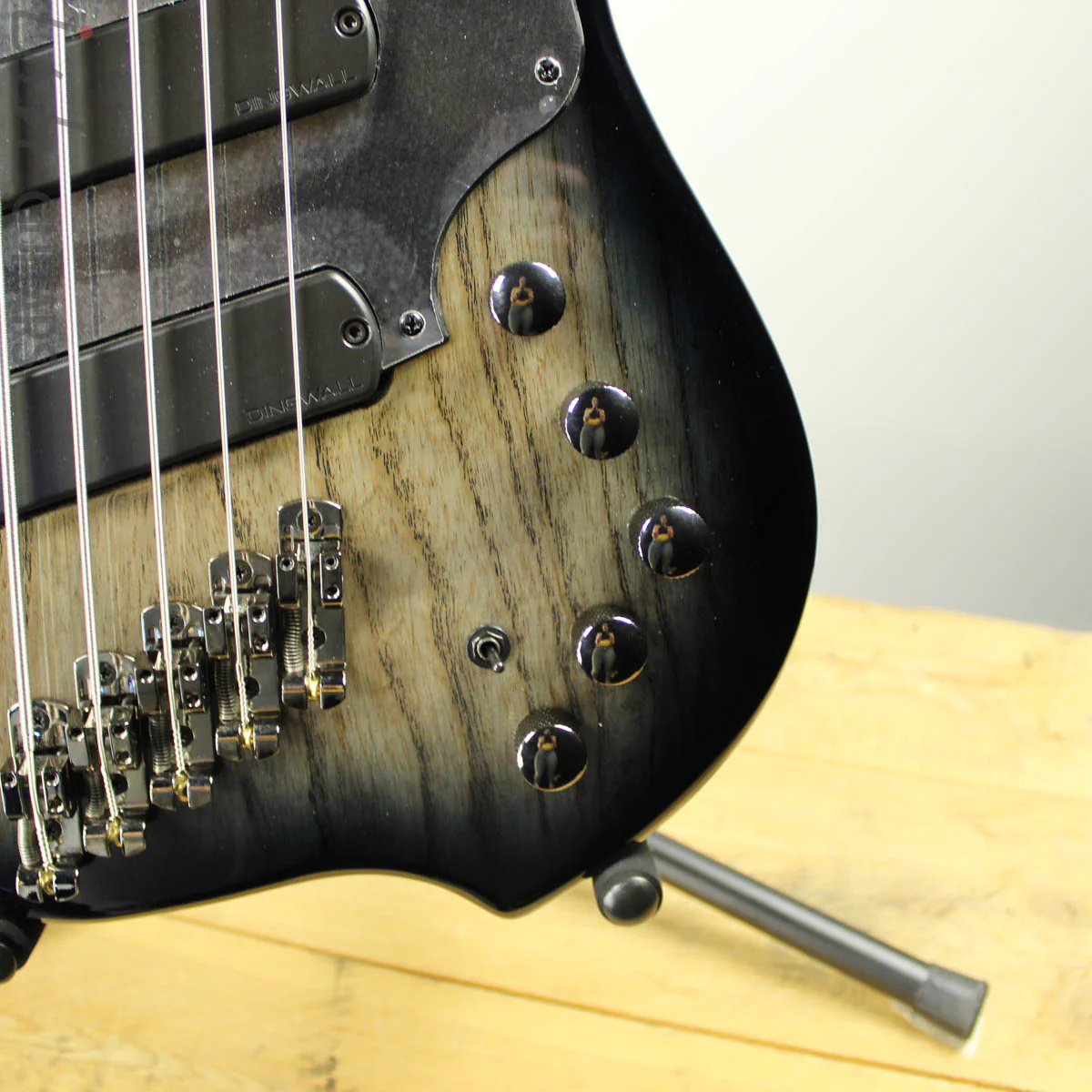 Dingwall Combustion 5-string Swamp Ash 2-Tone Blackburst B-Stock - Image 3