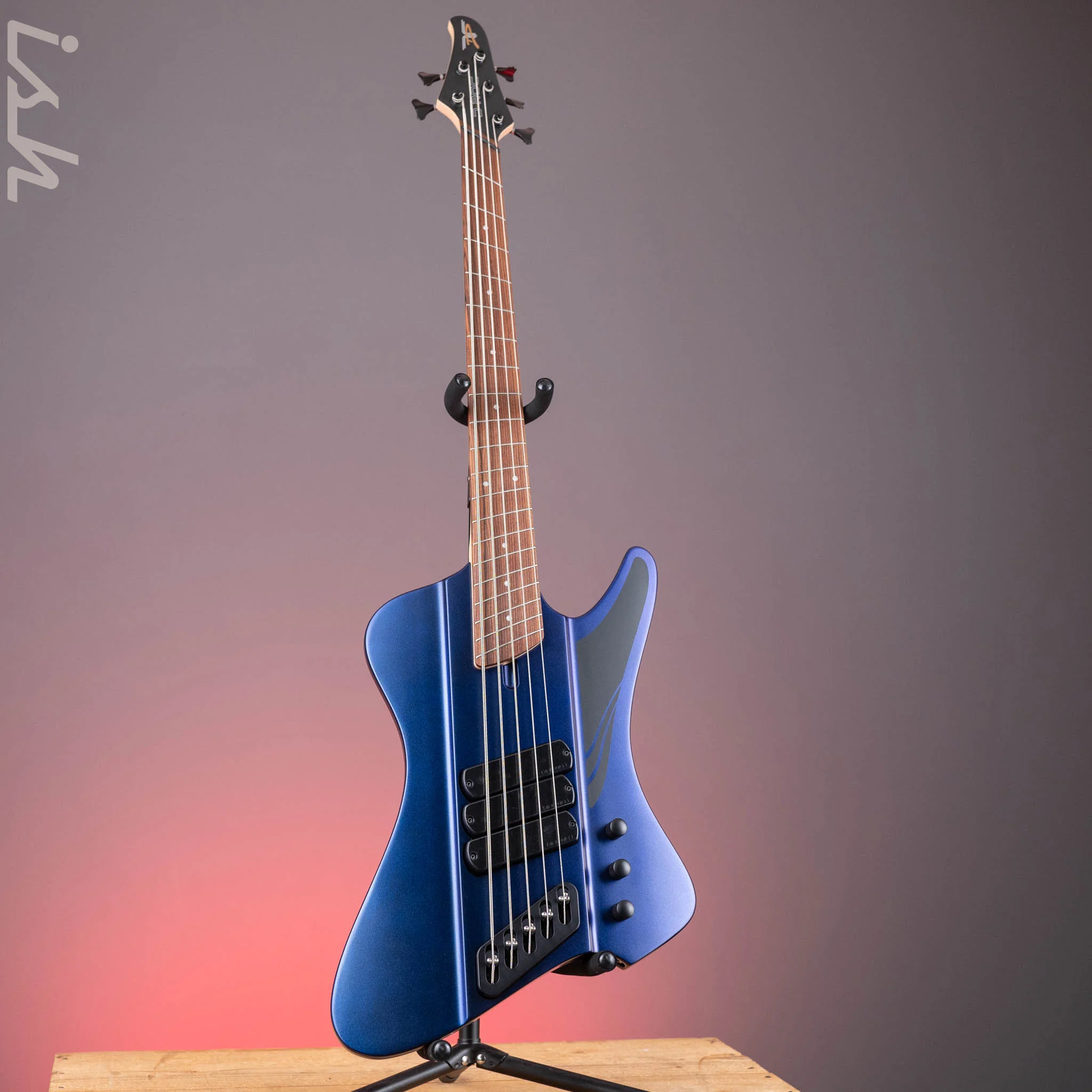 Dingwall D-Roc Standard 5-String Matte Blue to Purple Colorshift - Image 2