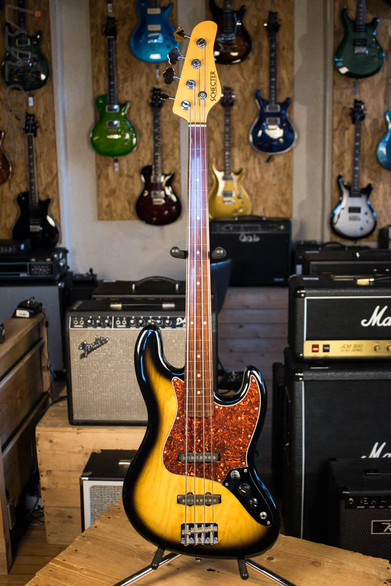 Early 90’s Schecter California Custom Fretless Jazz Bass - Image 2