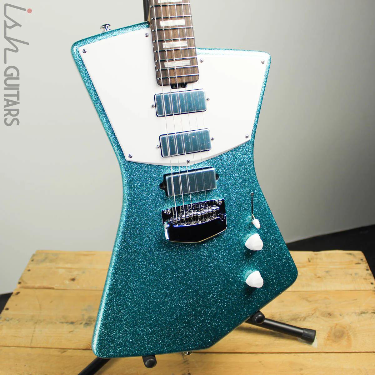 Ernie Ball Music Man BFR St. Vincent Turquoise Crush Sparkle HHH
