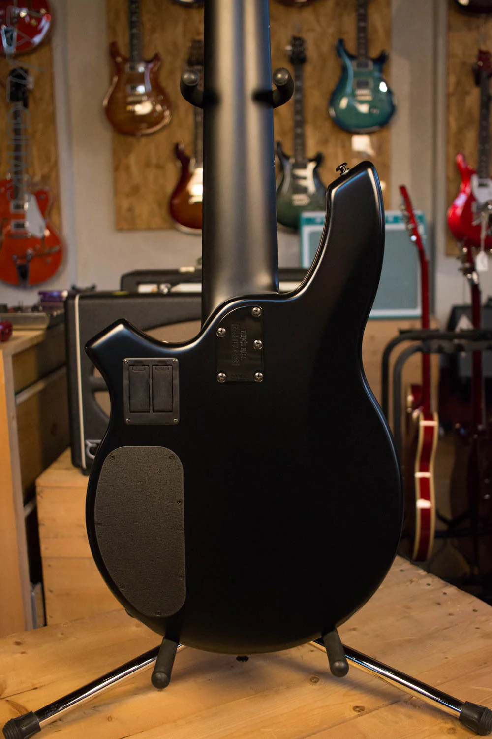 Ernie Ball Music Man Bongo 6 HH Fretless Stealth - Image 8