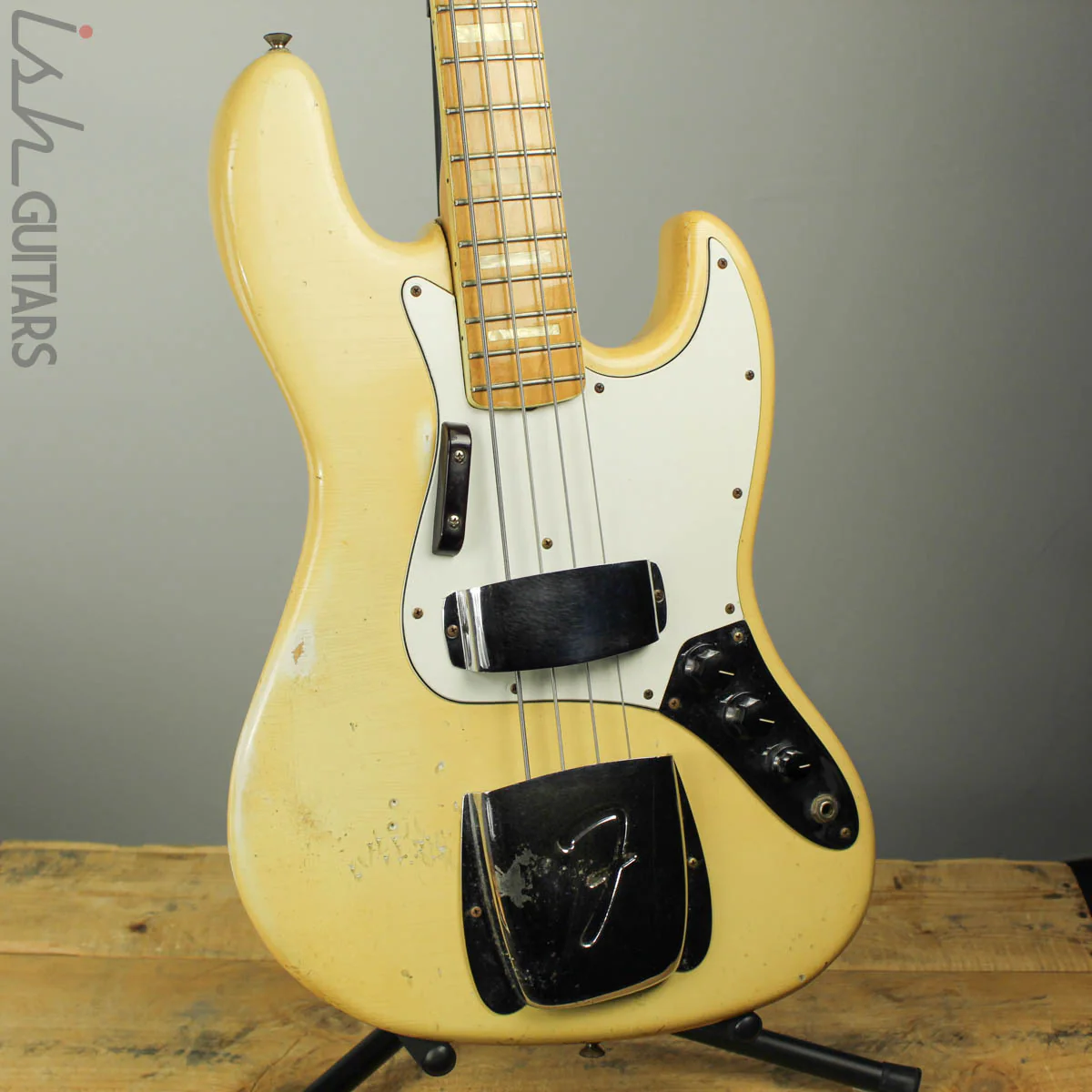 1976 Fender Jazz Bass Rare Olympic White