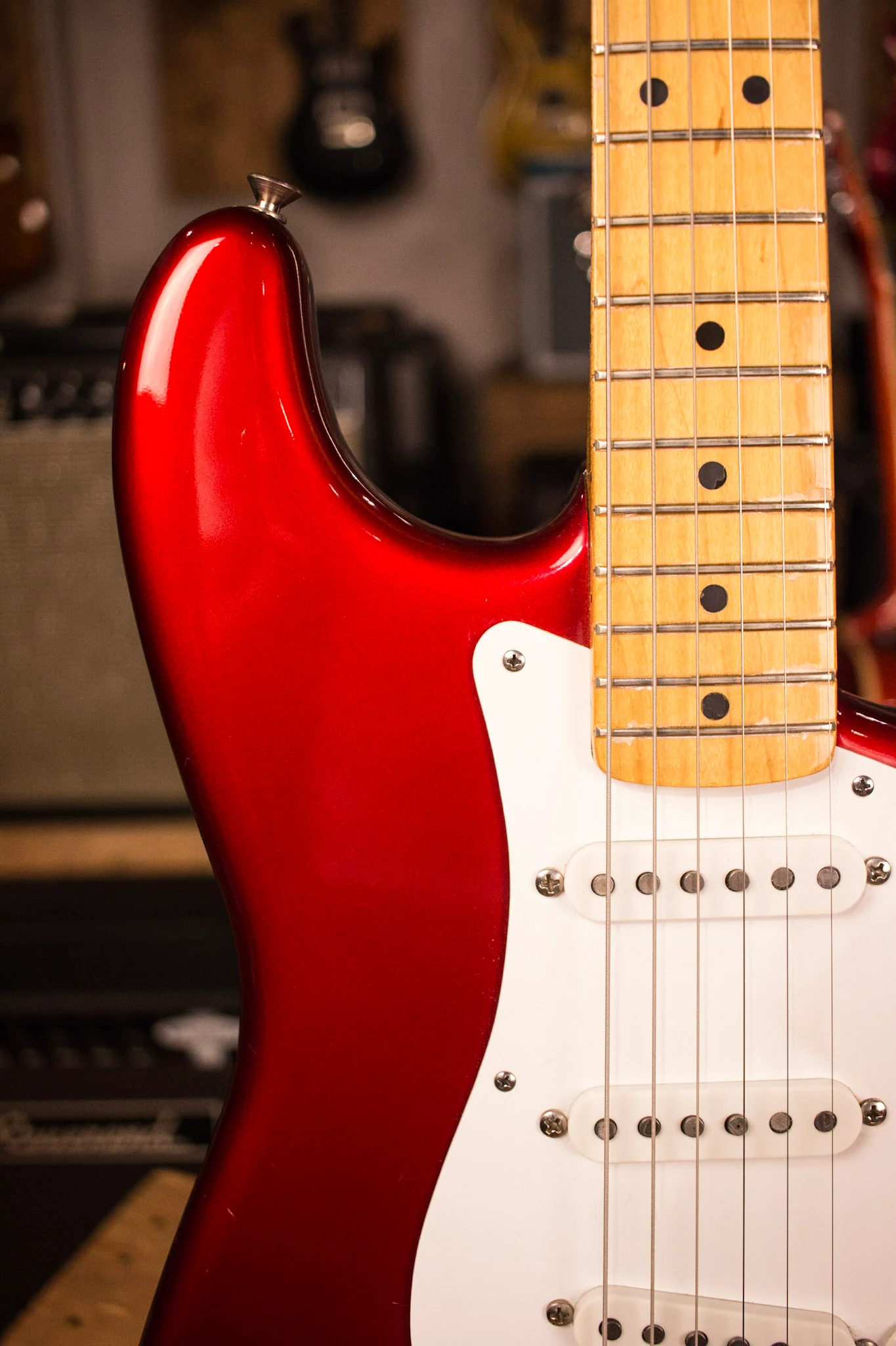 1985 Fender Stratocaster 57 Reissue AVRI Fullerton Candy Apple Red Maple Fretboard - Image 3