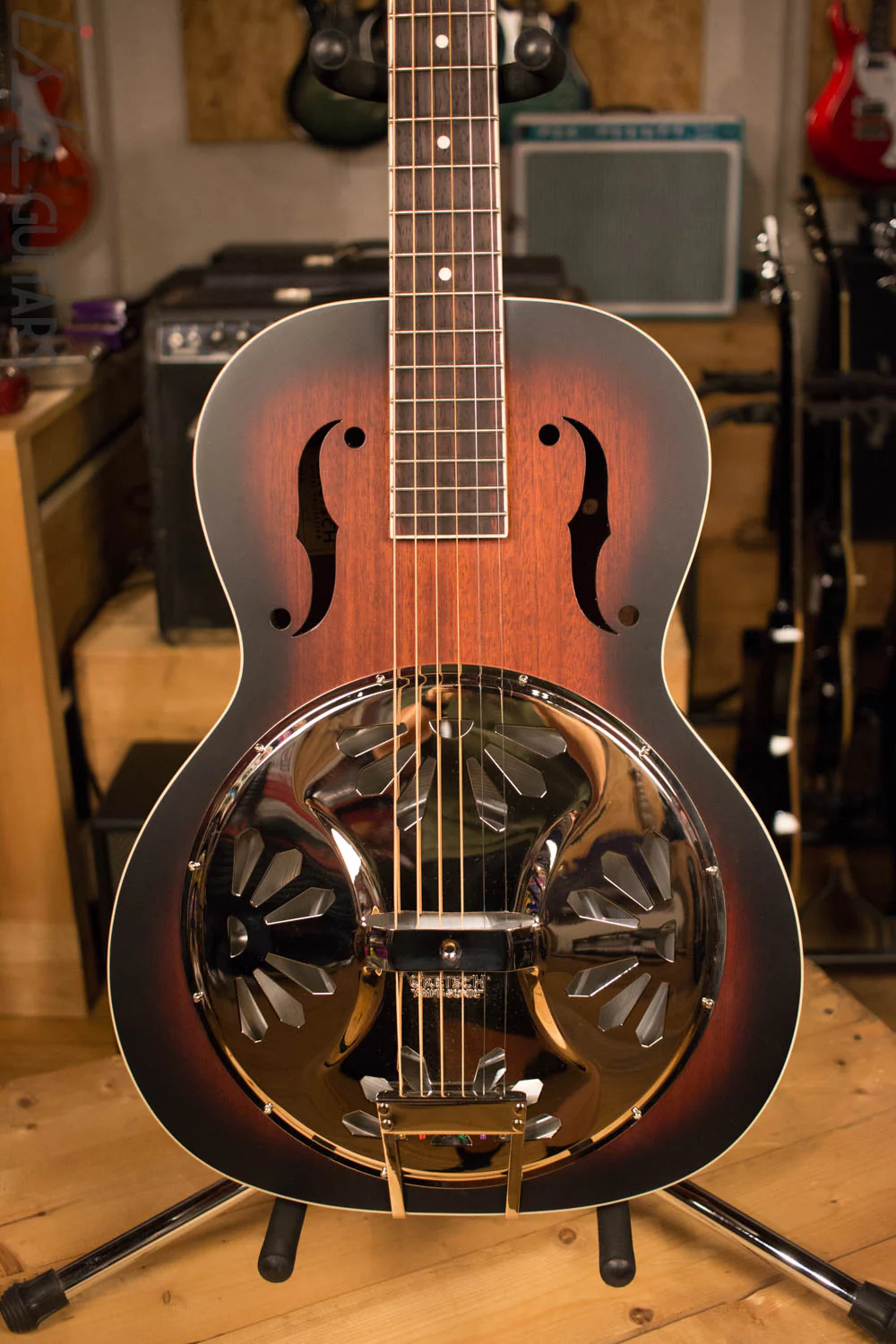 Gretsch Root Series G9220 Bobtail Round Neck Acoustic/Electric Resonator Guitar