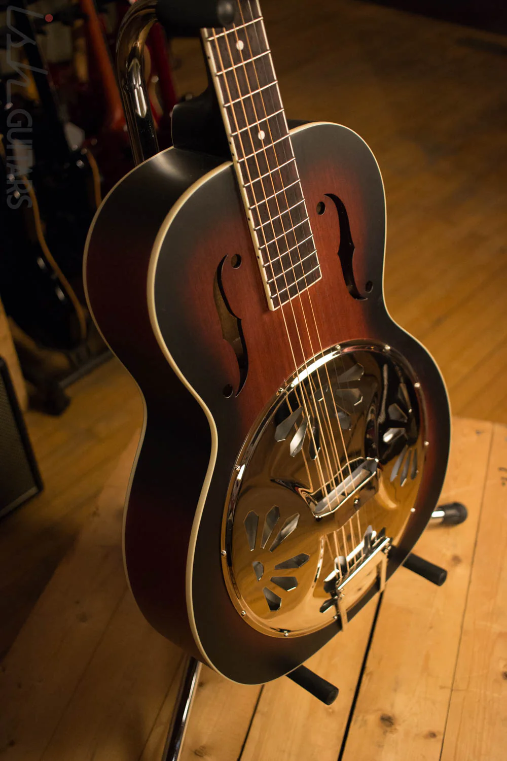 Gretsch Root Series G9220 Bobtail Round Neck Acoustic/Electric Resonator Guitar - Image 6