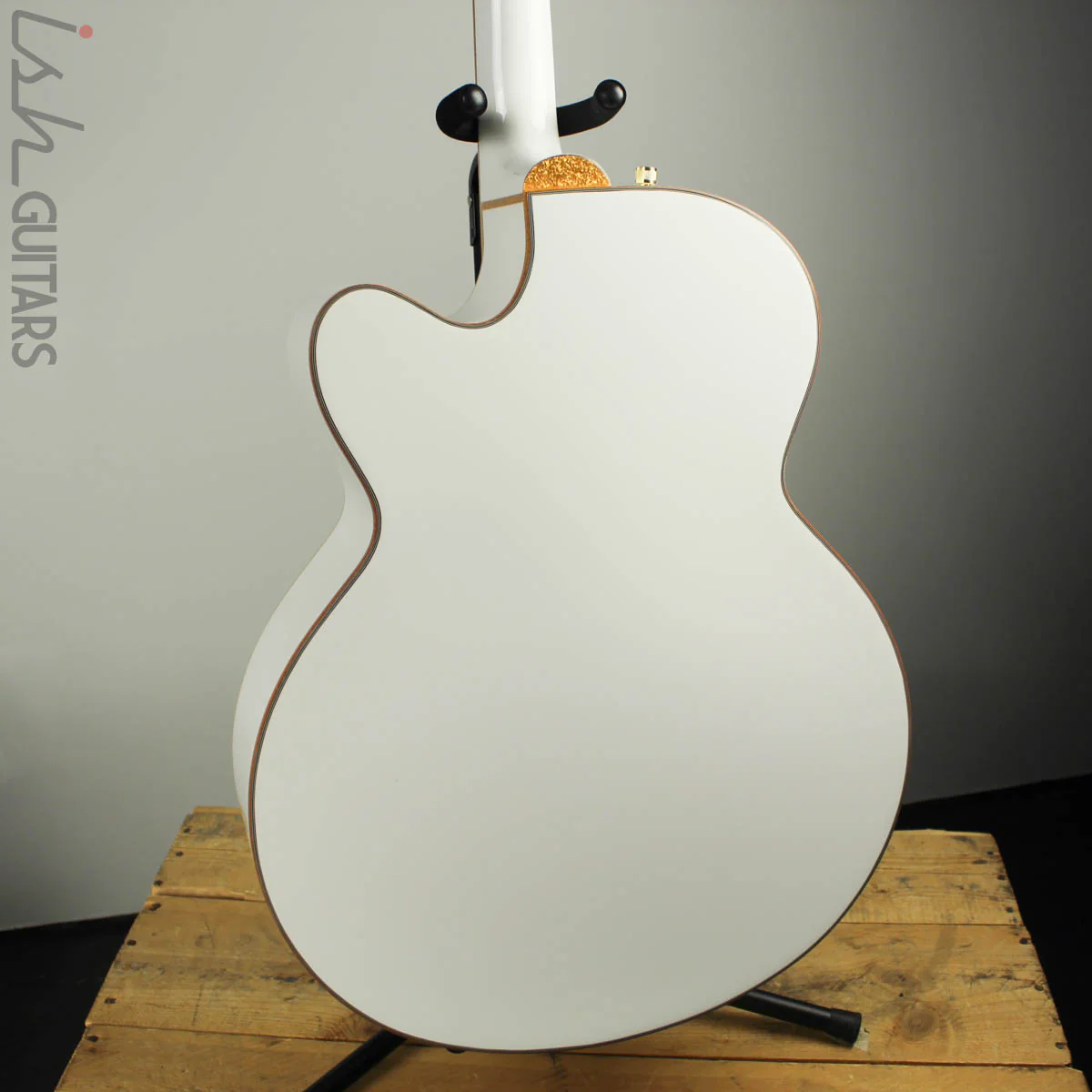 Gretsch G5022CWFE Rancher Falcon Jumbo Electric Acoustic White - Image 9
