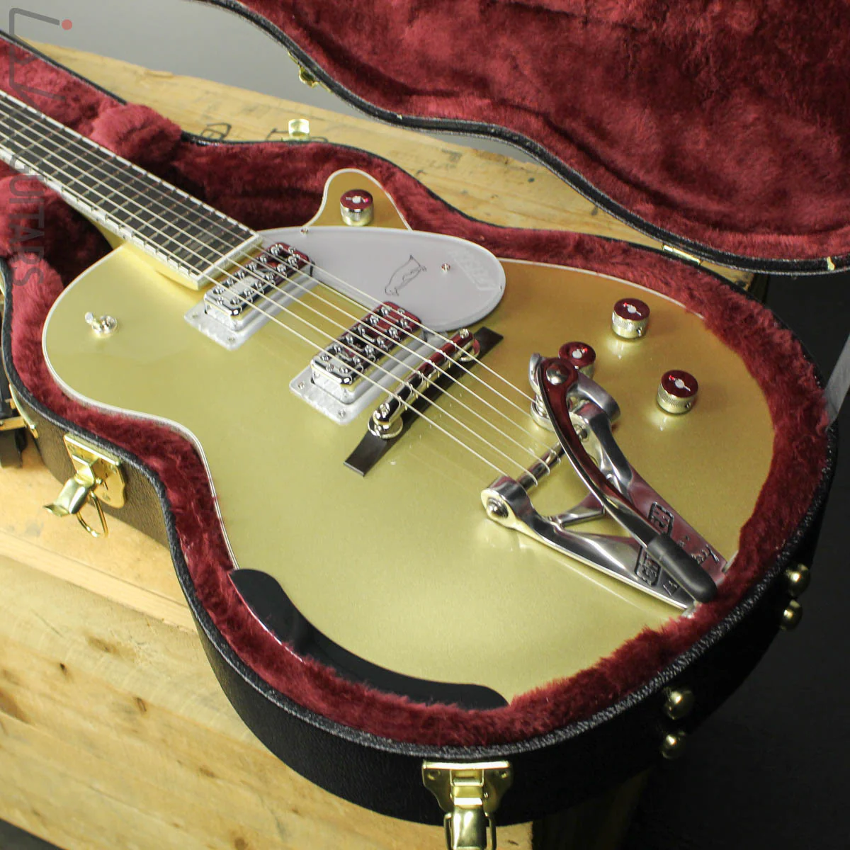 Gretsch G6134T Limited Edition Penguin with Bigsby Casino Gold - Image 10
