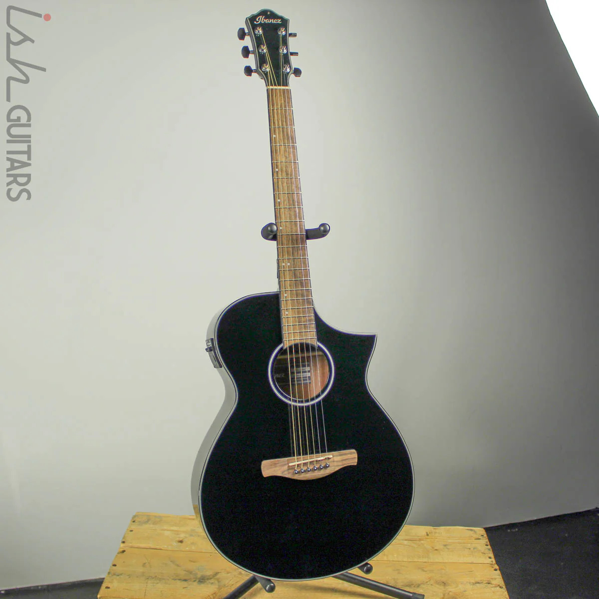 Ibanez AEWC10 Night Metallic Black - Image 2
