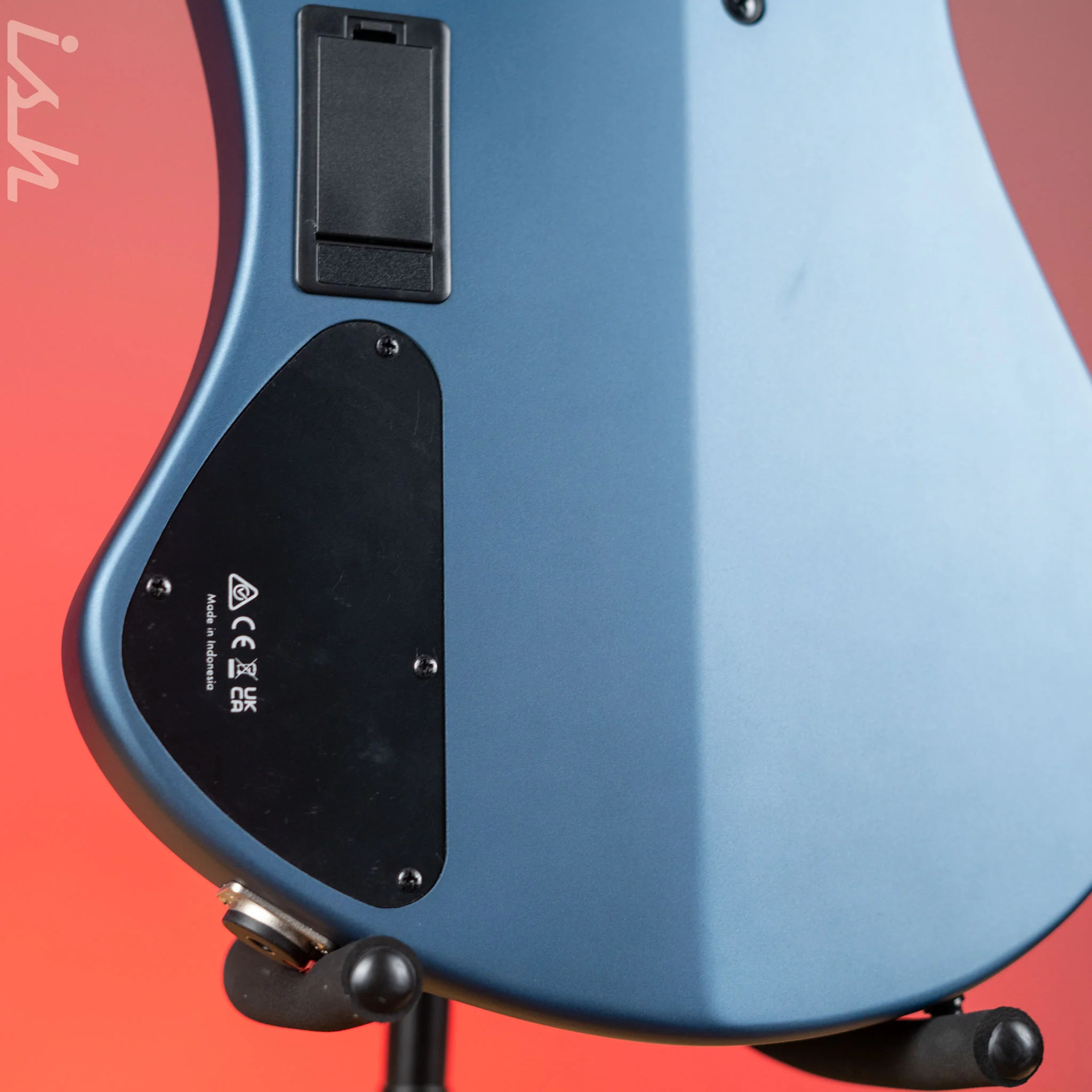 Ibanez EHB1005F Standard 5-String Fretless Multi-Scale Bass Arctic Ocean Matte Demo - Image 9