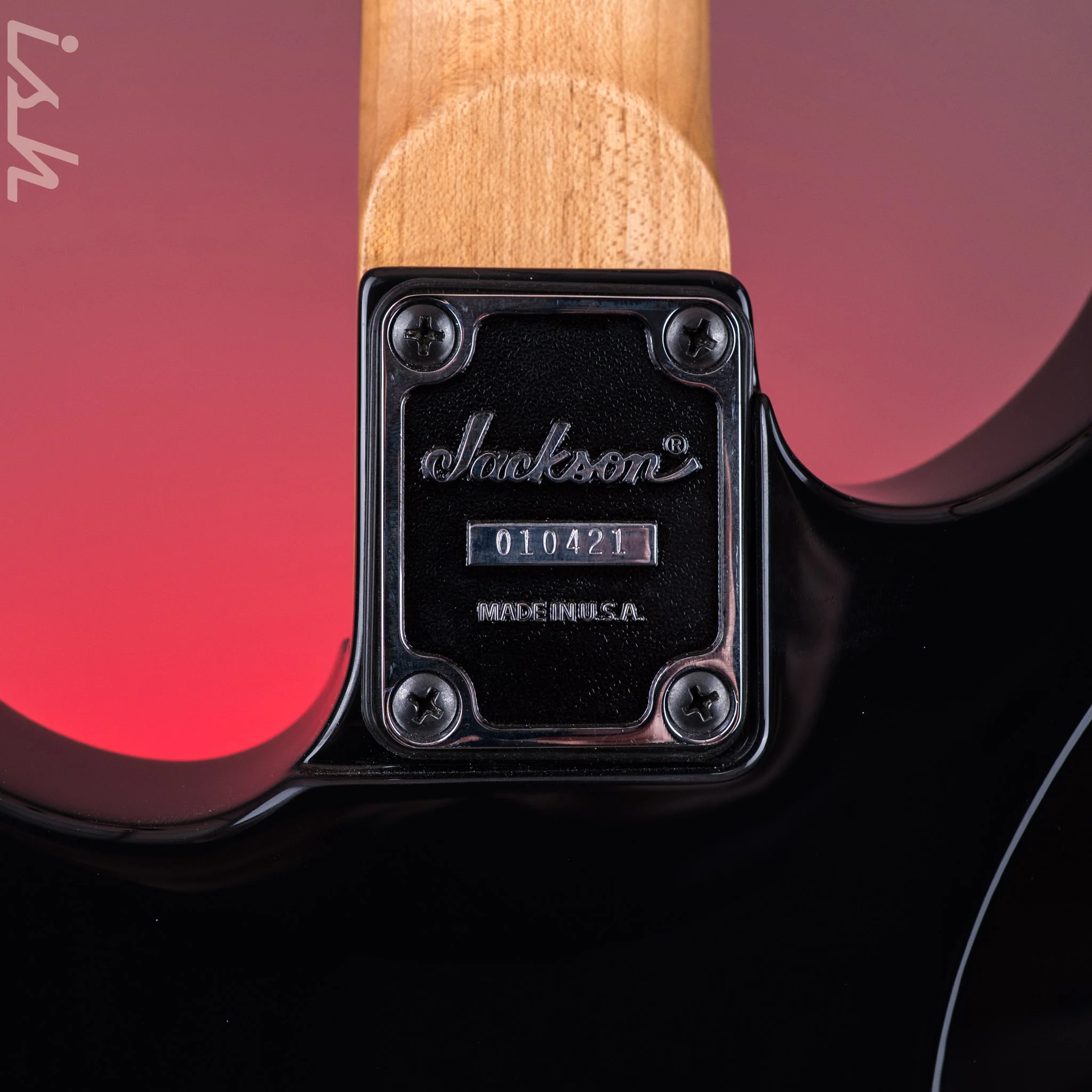 Jackson Custom Shop USA Special Edition Dinky Black Gold - Image 11