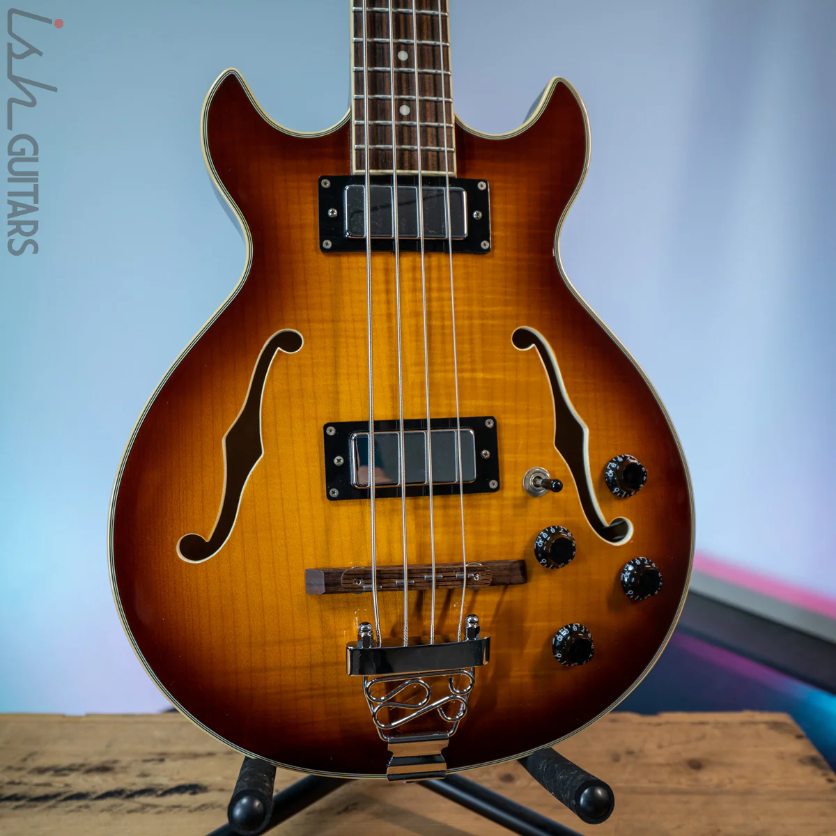 Jay Turser Semi-Hollow Bass Sunburst