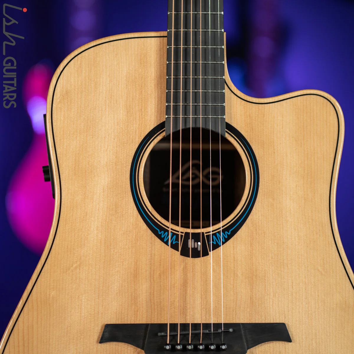 Lâg THV30DCE Dreadnought Hyvibe Tramontane Smart Guitar - Image 3